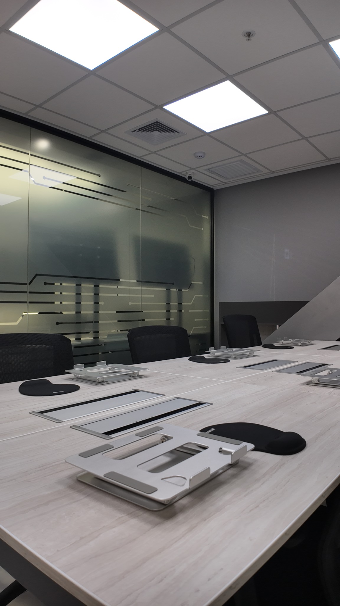 Sala de reuniones de la oficina 1504